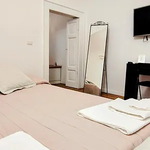 Central Suite Apartment , Bari Italia